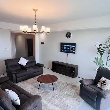 Lovely 3 Bedroom With A View Of The Park Machakos Exteriör bild