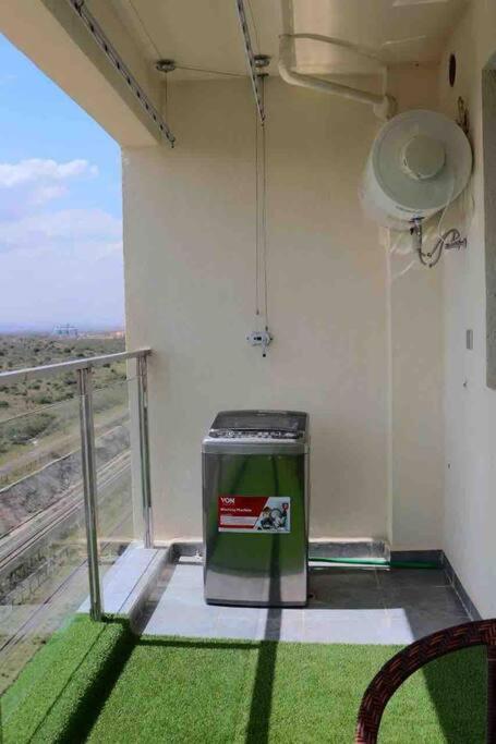 Lovely 3 Bedroom With A View Of The Park Machakos Exteriör bild